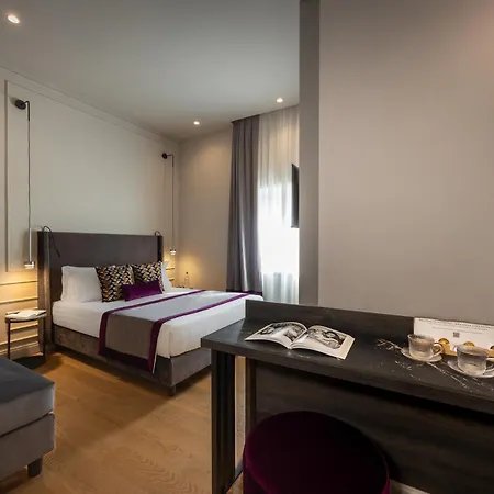 בית הארחה Relais Pinciana 4*